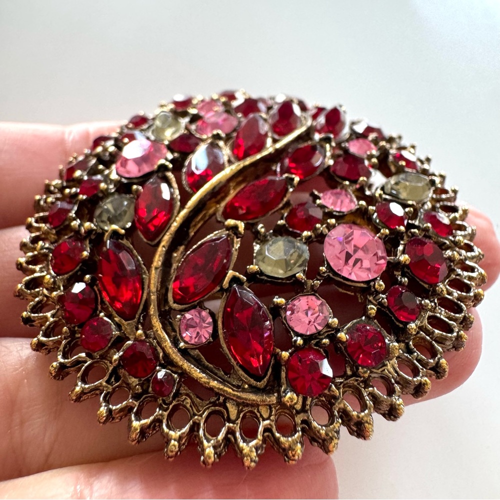 Vintage Round Brooch Red Pink Gray Rhinestones Gold Tone Round Marquis
